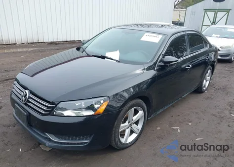 2012 Volkswagen Passat 2.5L Se z USA, uszkodzony, nr VIN 1VWBP7A31CC070953